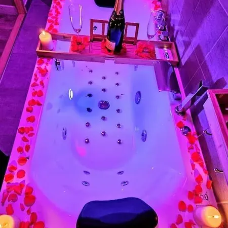 Cocon Pure Detente Balneo Jacuzzi Apartment